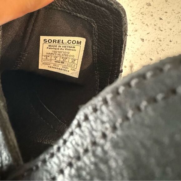 Sorel Lolla ll Women’s Black Leather Ankle Booties Cut Outs Studs Casual Size 6 - Picture 6 of 14